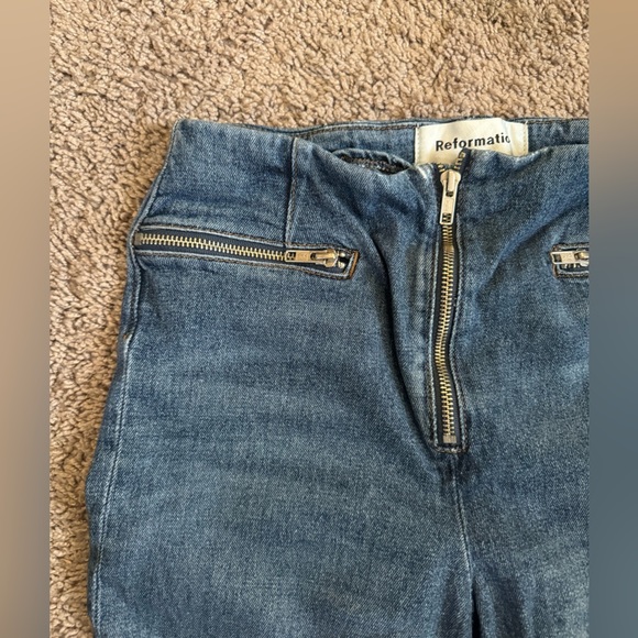 Reformation Niki Jeans in Kasai Wash Size 28 - Picture 6 of 12